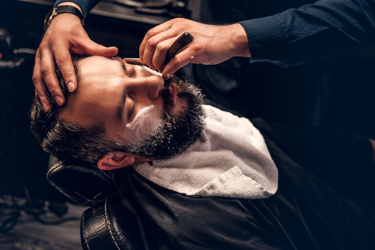 close-up-image-of-barber-GKGDK3M.jpg